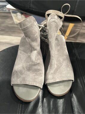 Sam Edelman Gray Suede Open-Toe Lace-Up Sandals